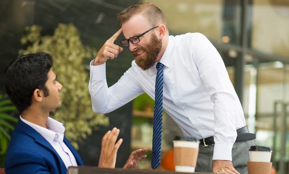 Trabalhador: saiba quais seus direitos se o seu patrão gritar com você