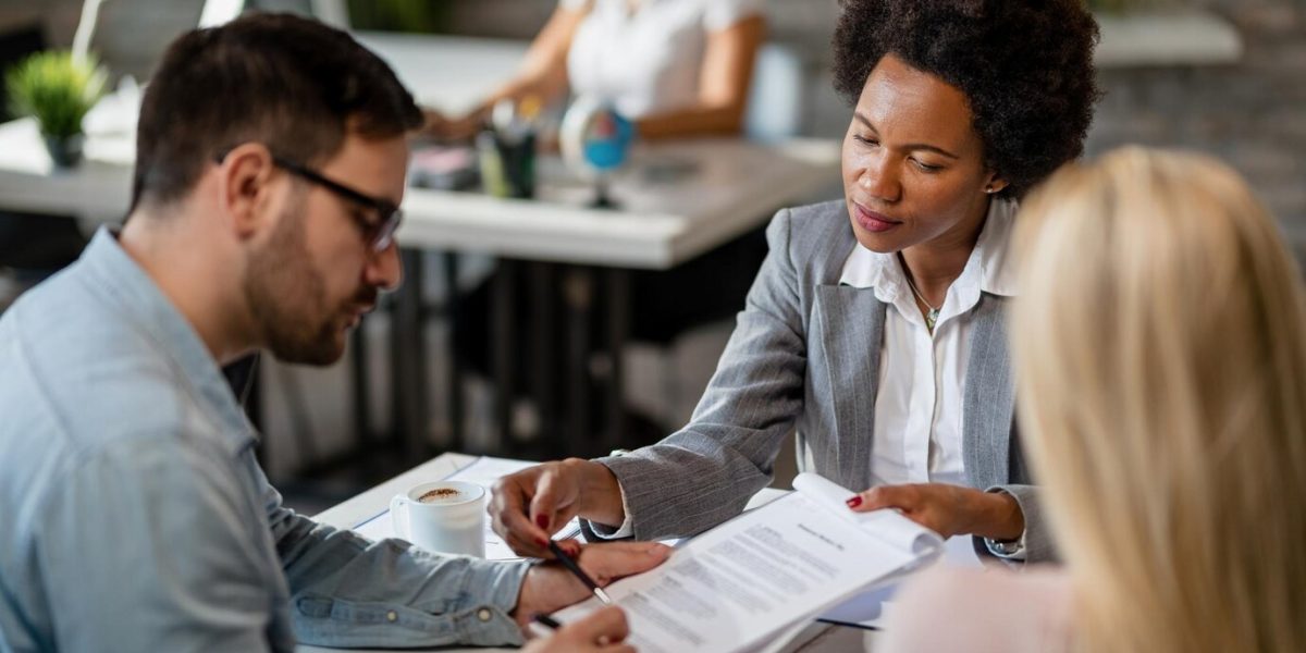 Saiba o que fazer diante de um empréstimo consignado indevido.
