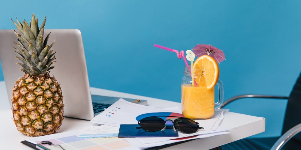 Direitos e desafios do trabalhador ao retornar das férias: modelo híbrido, presencial e home office