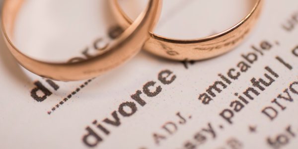Conheça as diferenças nos direitos entre casamento e união estável